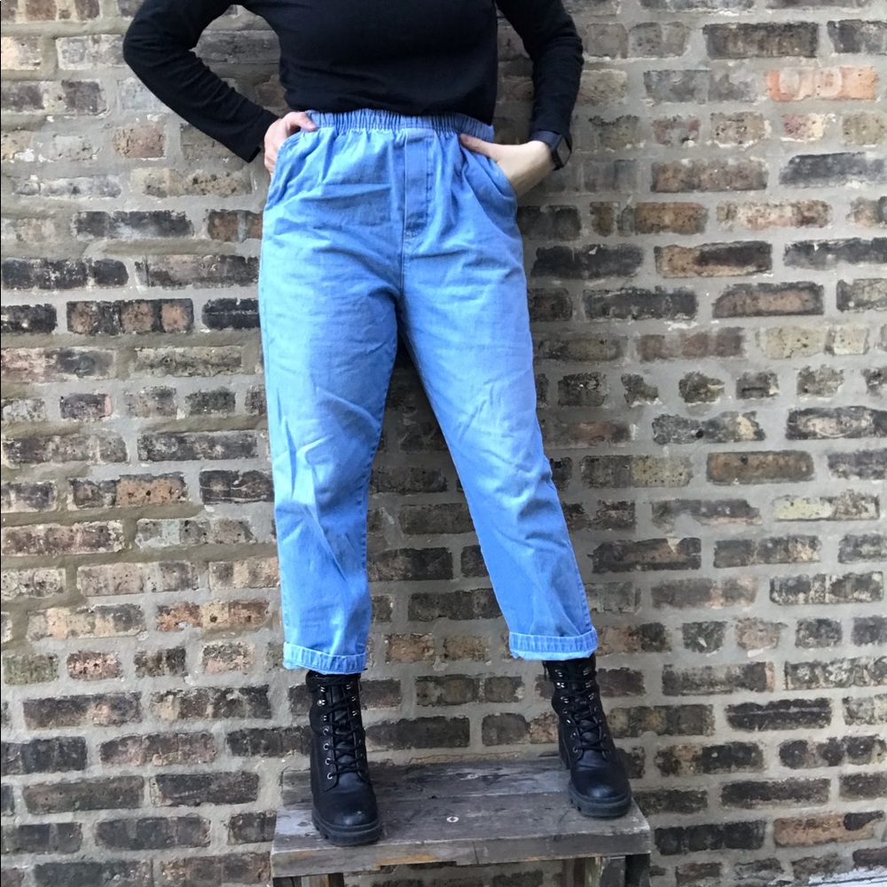 Vintage Stretch High Waisted Light Wash Jeans - Picture 1 of 6